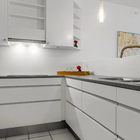 Beautiful In Apartman