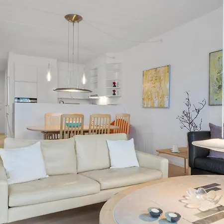 Lovely In With House Sea View Leilighet