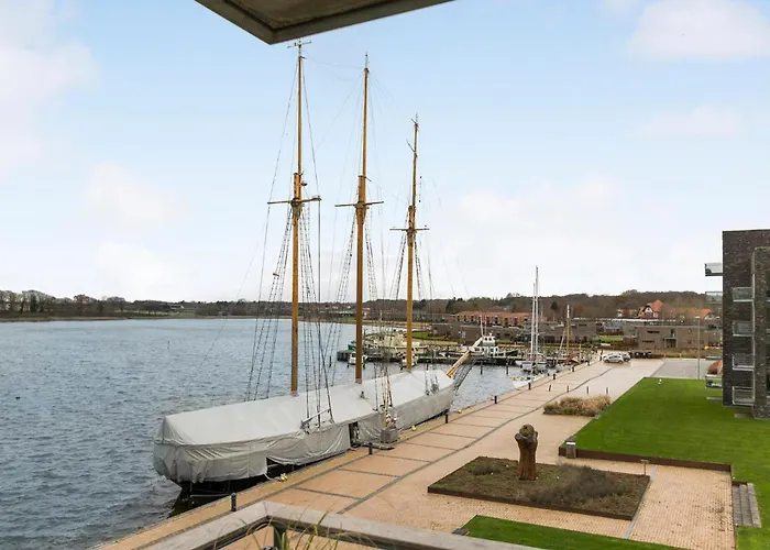 Beautiful In Гростен